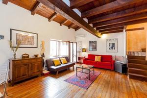 Bilocale vicinanze Teatro Romano