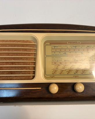 4 Radio vecchie