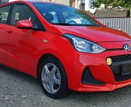 Hyundai i10 1.0 MPI POCHISSIMI KM NEOPATENTATI