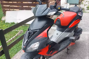 scooter  aprilia50 