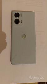 Motorola Edge 50 Fusion con "kasco"