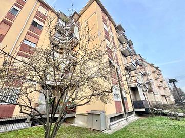 2 LOCALI A MONZA