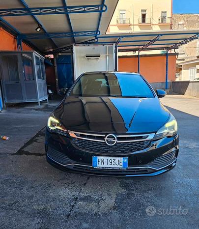 Opel astra opc black edition