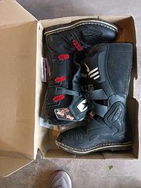 Abbigliamento per moto fuoristrada