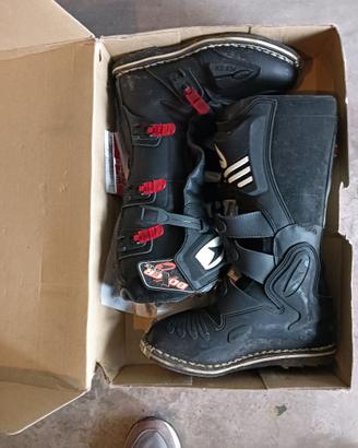 Abbigliamento per moto fuoristrada