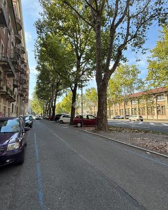 NEGOZIO A TORINO