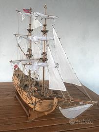 Modellismo Navale Veliero Marina inglese 51x18x42