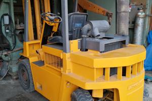 carrello elevatore usato