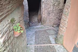 Bilocale cat. c/6 vista lago a castel di tora