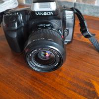 macchina fotografica reflex Minolta 300si