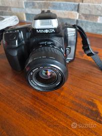 macchina fotografica reflex Minolta 300si