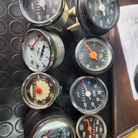 vari contachilometri e contagiri moto d'epoca 
