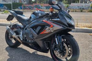 Suzuki Gsxr 750