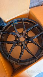 Cerchi in lega Motec MCR4 Ultimate 19" 5x114.3 ET4