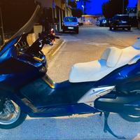 Honda-silver-wing-600-pronto-x-iscrizzione-FMI