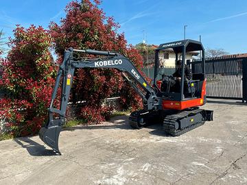 E172 Escavatore 30 q Kobelco - argano idraulico