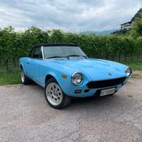 FIAT 124 Spider