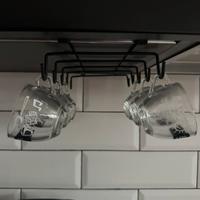 Porta tazzine sotto pensile