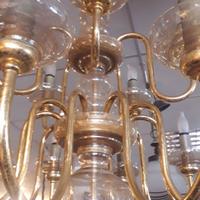 Lampadario classico in ottone e vetro