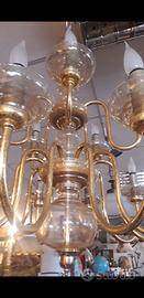 Lampadario classico in ottone e vetro