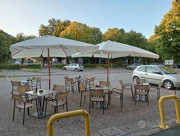 ombrelloni da giardino locale con base in cemento