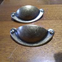 2maniglie nuove stile antico per vecchi mobili