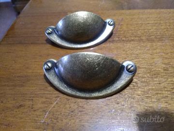 2maniglie nuove stile antico per vecchi mobili