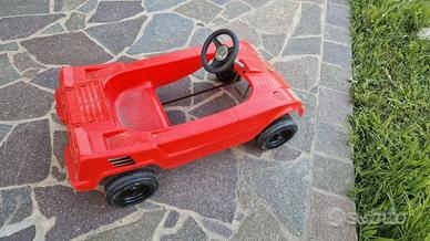 Macchinina auto a pedali bimbo vintage anni 70