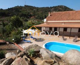 Villa con piscina privata