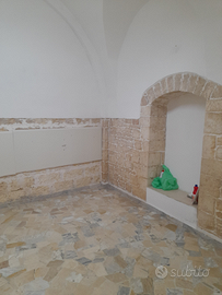 I ampio locale ad uso ufficio