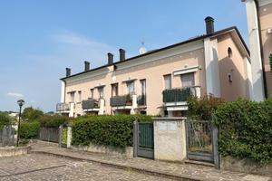 5 LOCALI A ROBBIATE