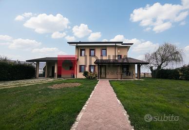 CASA SINGOLA IN CLASSE A4 !! RIF. "URA1"