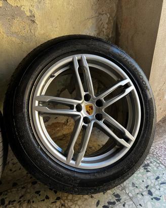 Cerchi originali perfetti da 19 per Porsche macan