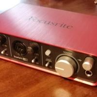 Focusrite Scarlett 2i2 scheda audio usb