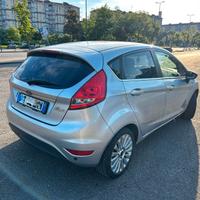 Ford Fiesta Titanium benzina 1.2 Full optional