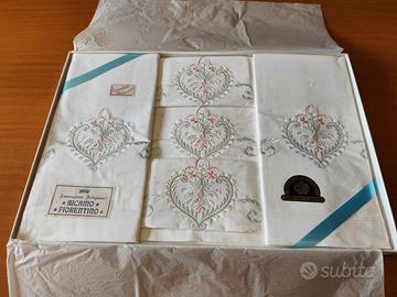 parure matrimoniale vintage ricamato a mano ricamo