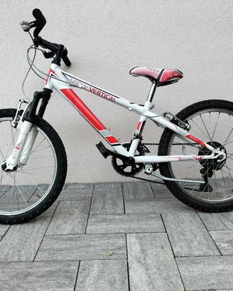 bicicletta bimbo marca vertical VRT