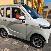 BEBETTA scooter cabinato disabili/anziani minicar