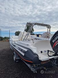 Gommone ZAR65 con Suzuki DF225