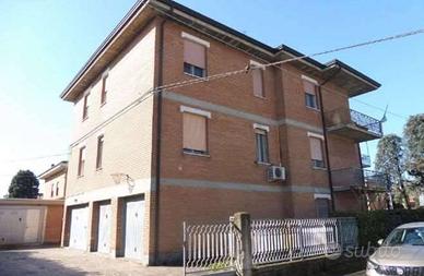 Appartamento di 162 m² con più di 5 locali e box a