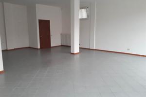 Rif.UFFICIO LIBERO| negozio venezia