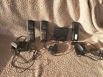 Tre Telefoni cordless