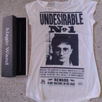 Harry Potter t shirt con magic wand gratuita