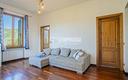 3-locali-con-balcone
