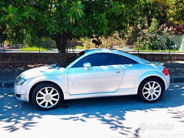 Splendida Audi TT MK1 ASI CRS Argento 1999 METANO