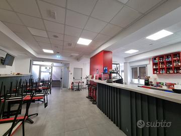 Ampio locale commerciale centro citta