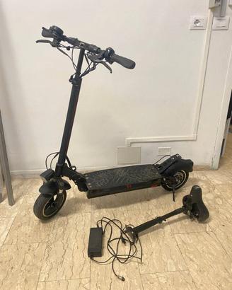 Monopattino elettrico Crosser T4