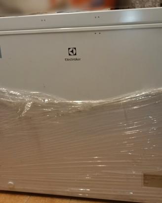 Congelatore orizzontale Electrolux 198L 