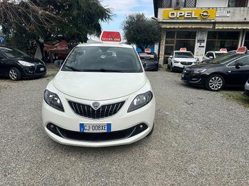 Lancia Ypsilon 1.0 FireFly 5 porte S&S Hybrid Ecoc