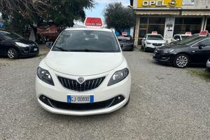 Lancia Ypsilon 1.0 FireFly 5 porte S&S Hybrid Ecoc